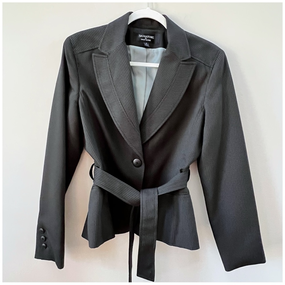 Larry Levine Women’s Peplum Blazer Size 8